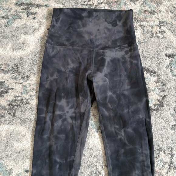 Lululemon Align High-Rise Crop 23" in Diamond Dye Pitch Grey Graphite Grey - Picture 2 of 10
